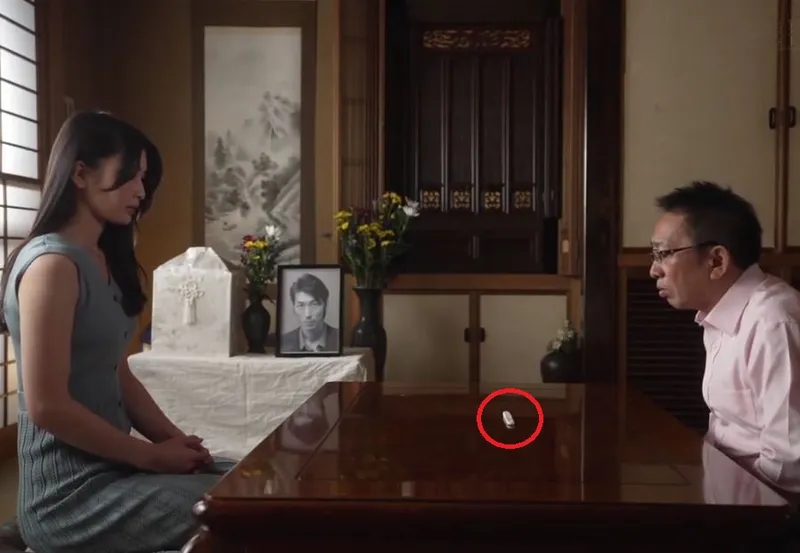 Một ngày sau tang lễ ông chồng, người tình của con trai đã bị bố chồng yêu ép đụ không bao đến mang thai